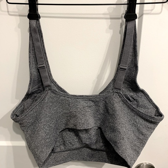 Puma - 2 Convertible Sports Bras. XL. New. Never Worn - Picture 4 of 6